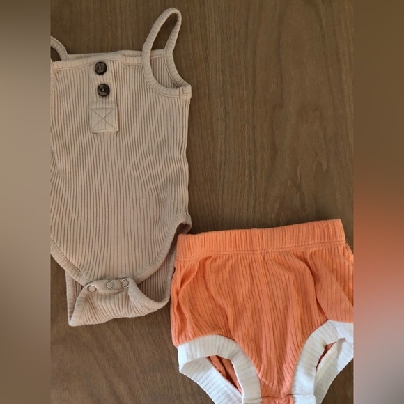 Cat & Jack|Mixed bundle baby girl outfit•••ribbed bodysuit and diaper cover! - Picture 2 of 4